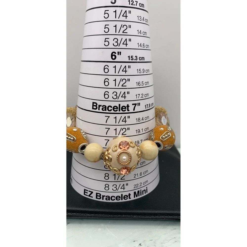 Gold Tone Chunky Beautifully Elegant Mixed Media Bracelet Faceted Glass Crystals